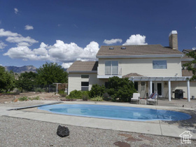 Photo 6 for 1215 W Emerald Dr