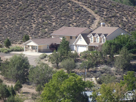 Photo 1 for 1215 W Emerald Dr
