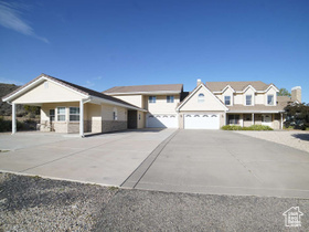 Photo 4 for 1215 W Emerald Dr