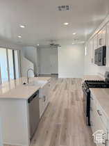 Photo 4 for 6166 S Kelly Ln