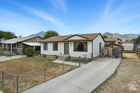 Photo 4 for 447 Salton St