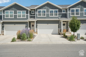 Photo 1 for 4453 E Hurstbourne Dr