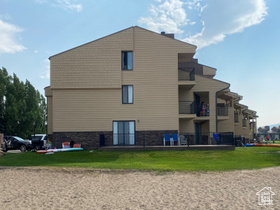 Photo 4 for 2176 S Bearlake Blvd Blvd #353-55