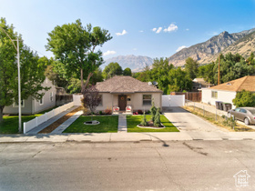 Photo 2 for 979 E 150 North