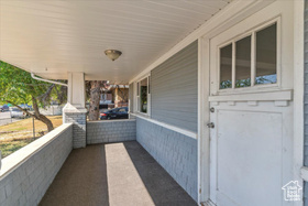 Photo 4 for 2838 Jefferson Ave