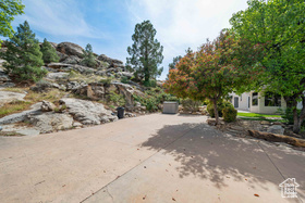 Photo 5 for 1556 E Boulder Springs Rd
