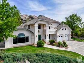 Photo 2 for 1556 E Boulder Springs Rd