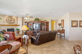 Photo 3 for 1845 W Canyon Dr #2001