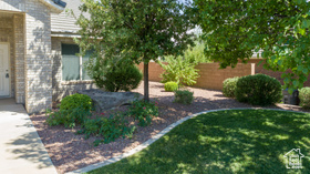 Photo 3 for 1730 W Stonebridge Dr #25