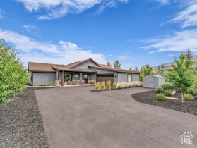 Photo 3 for 375 Thorn Creek Dr #36