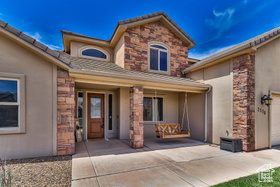 Photo 2 for 2570 S Sycamore Cir
