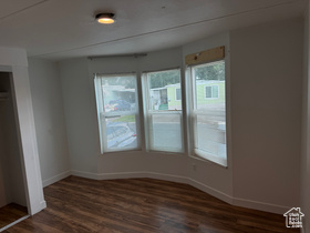Photo 4 for 898 W Little Mountain Dr