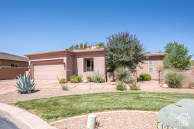 Photo 3 for 584 S Dixie Dr #26