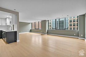 Photo 1 for 44 W Broadway #1601S