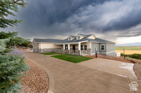 Photo 2 for 758 S Panorama Dr