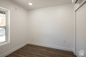 Photo 5 for 443 W Kane Creek Blvd #A105