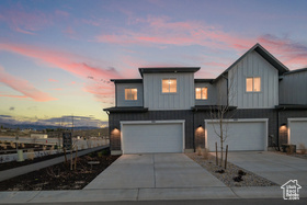 Photo 3 for 2211 N Canal View Ln