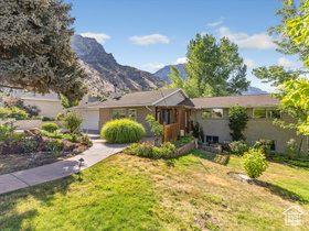 Photo 2 for 3006 Indian Hills Dr