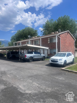 Photo 4 for 556 N Fairfield Rd #D3
