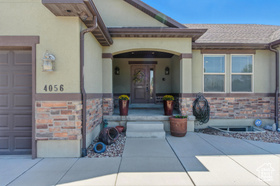 Photo 4 for 4056 N Russell Rd