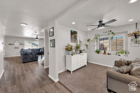 Photo 4 for 5936 W Juniper Dr