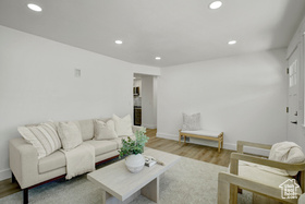 Photo 4 for 9420 S Streatham Rd