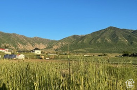 2068 E Dun Dr MLS #2101056