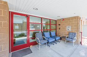Photo 5 for 11025 S Grapevine Cv #B205