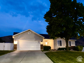 Photo 2 for 1567 S Spur Ct