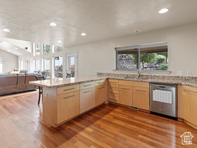 Photo 4 for 5879 W Muirwood Dr