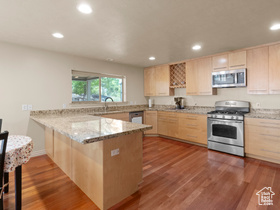 Photo 3 for 5879 W Muirwood Dr