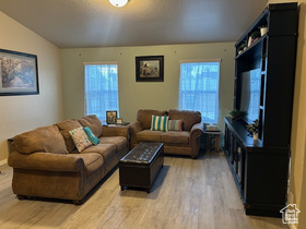 Photo 4 for 552 E 2680 South