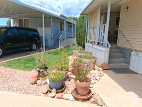 Photo 3 for 1160 E Telegraph St #76