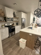 Photo 4 for 3980 S Jackson Dr #8