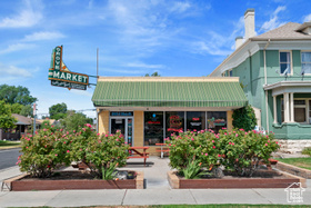 Photo 2 for 1902 S Main St