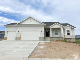 Photo 3 for 3634 S Macy Ln