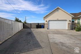 Photo 3 for 3506 W Ott Dr