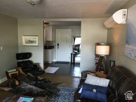Photo 3 for 2331 S Park St