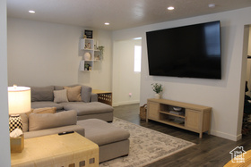 Photo 2 for 108 N Independence Way