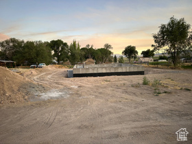 Photo 6 for 255 W Center St
