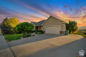 Photo 5 for 9157 N Canyon Heights Dr