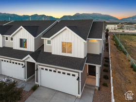Photo 1 for 364 N Navigator Ct