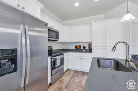 Photo 6 for 219 W Silver Springs Dr