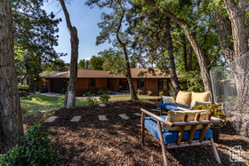 Photo 2 for 2495 E Granite Hills Cir