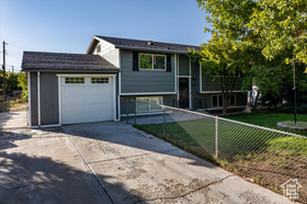 Photo 5 for 1363 N Jefferson Ave