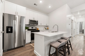 Photo 6 for 460 W 15 South #G301