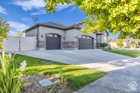 Photo 3 for 3428 W Chatel Dr