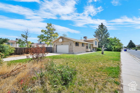 Photo 4 for 4891 W Calyx Cir
