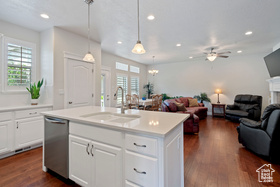 Photo 6 for 2113 W Autumn Dr