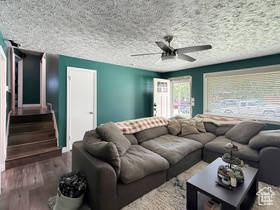 Photo 2 for 1363 Lewis Dr